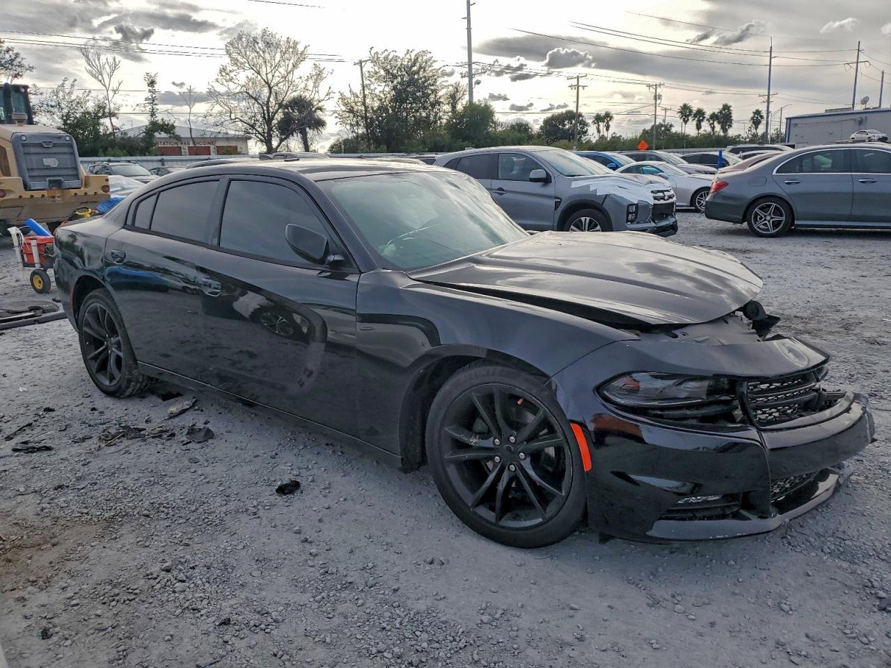2016 Dodge Charger sxt