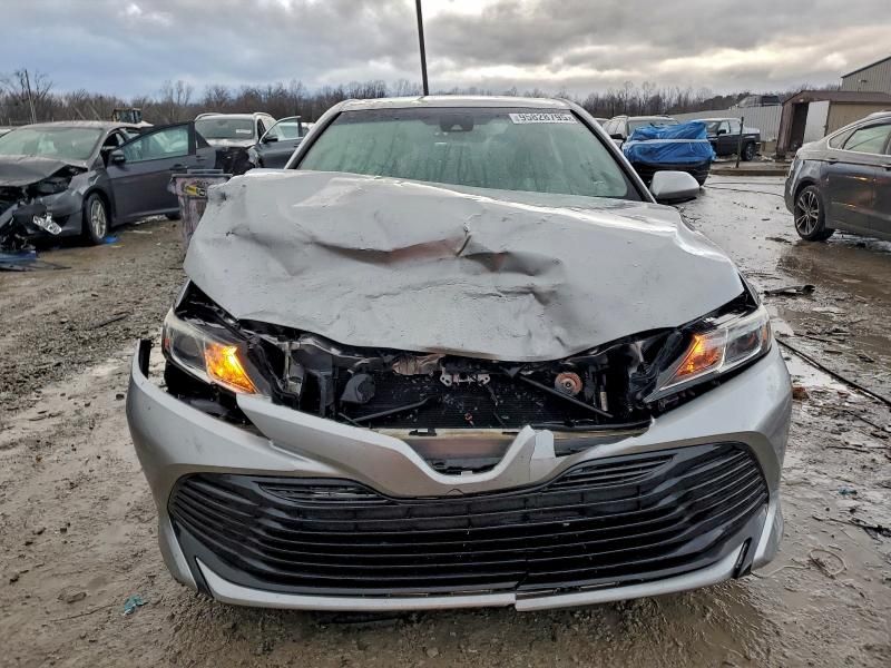 2020 Toyota Camry le