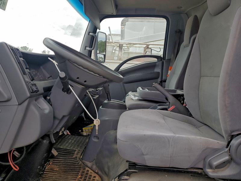 2022 Isuzu NRR BOX Truck