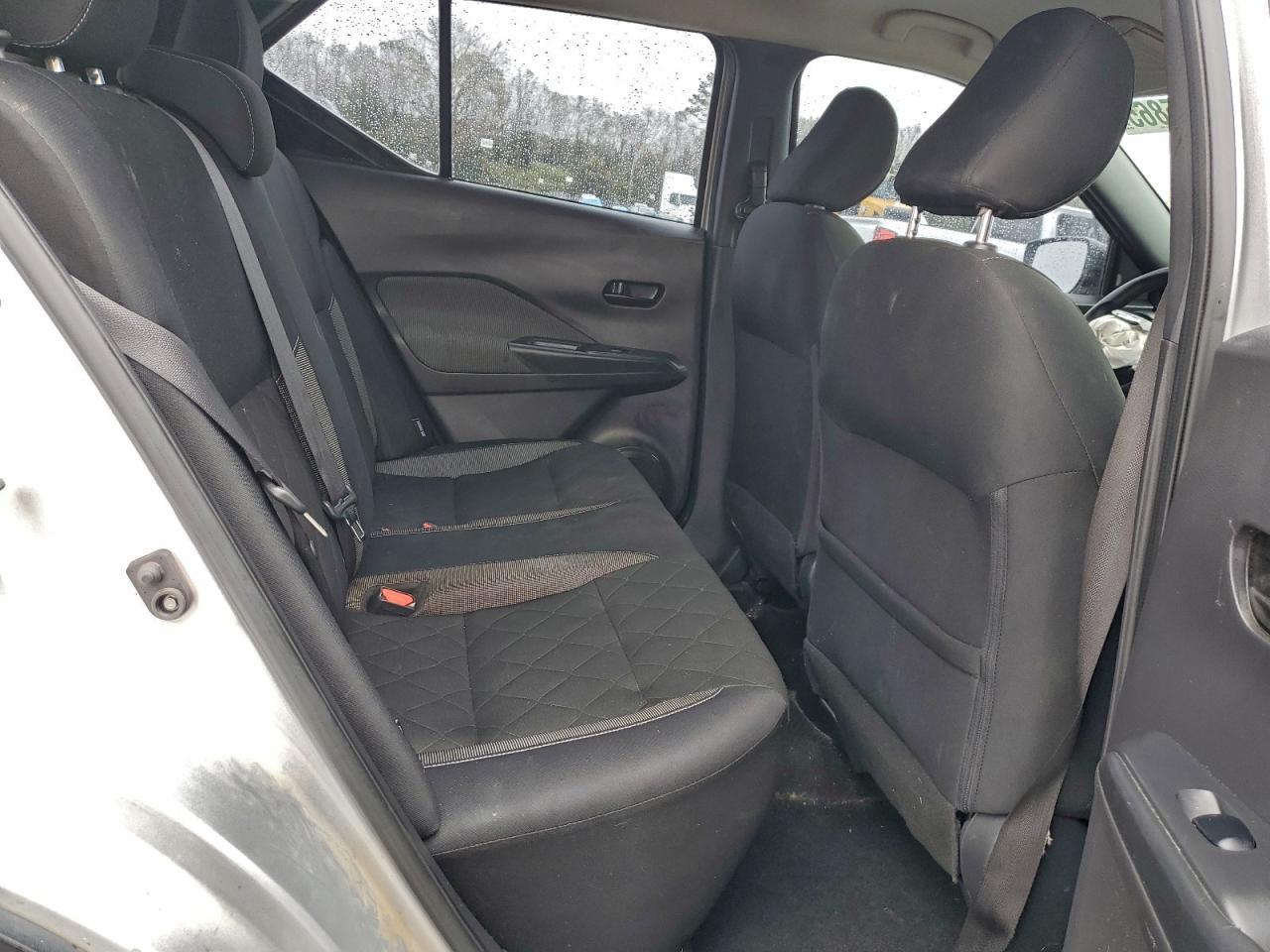 2020 Nissan Kicks s