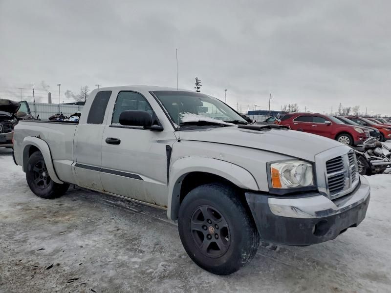 2005 Dodge Dakota slt