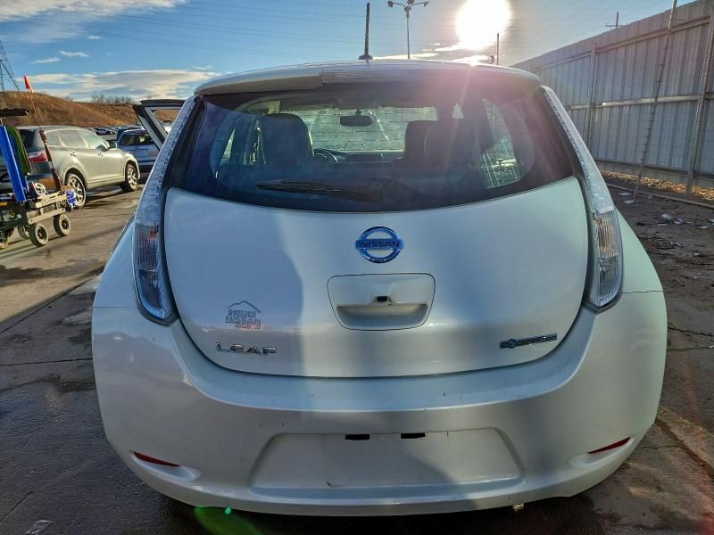 2016 Nissan Leaf sv