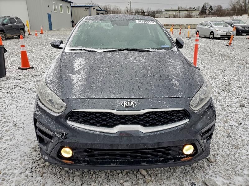 2021 KIA Forte fe