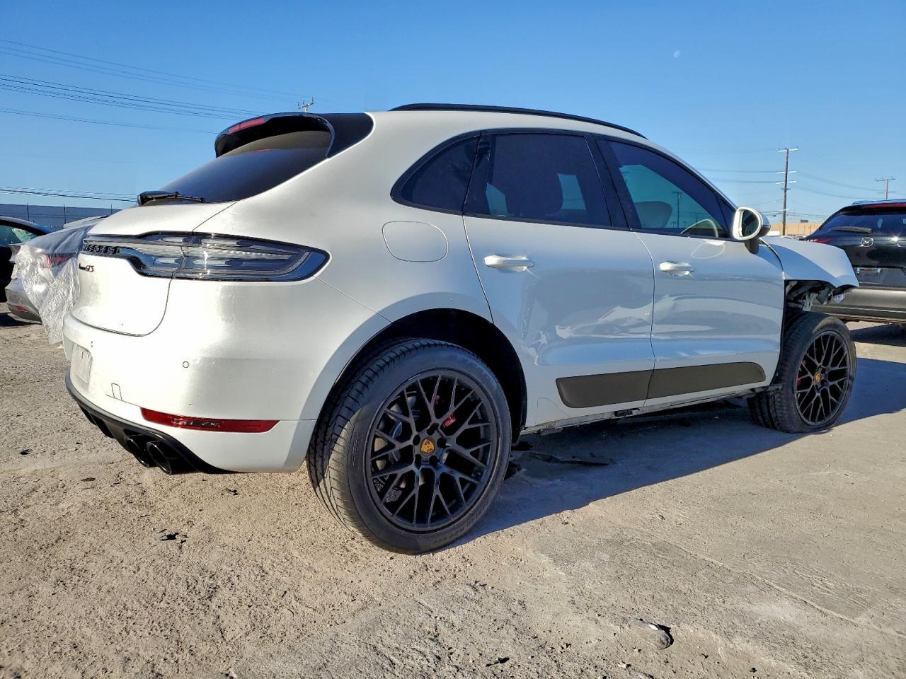 2020 Porsche Macan gts