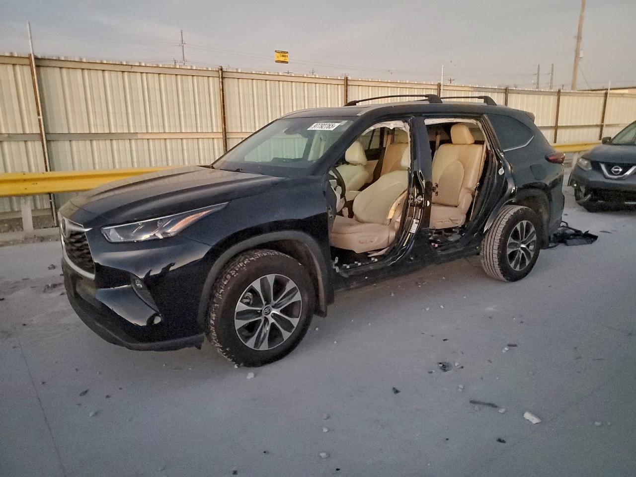 2023 Toyota Highlander Hybrid xle