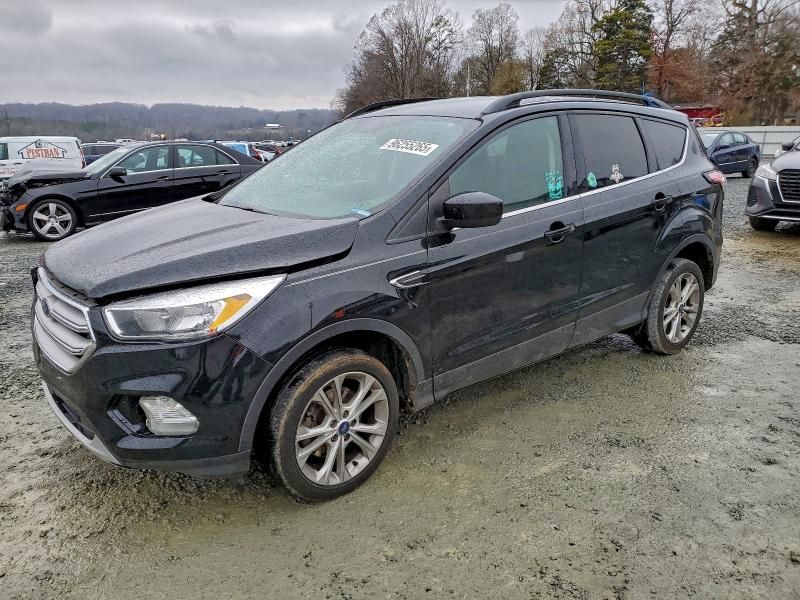 2018 Ford Escape se