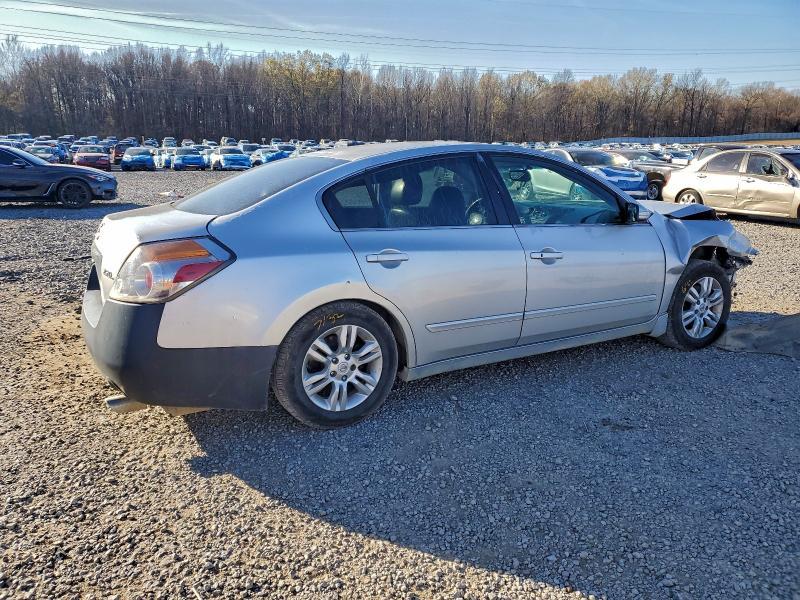 2011 Nissan Altima Base
