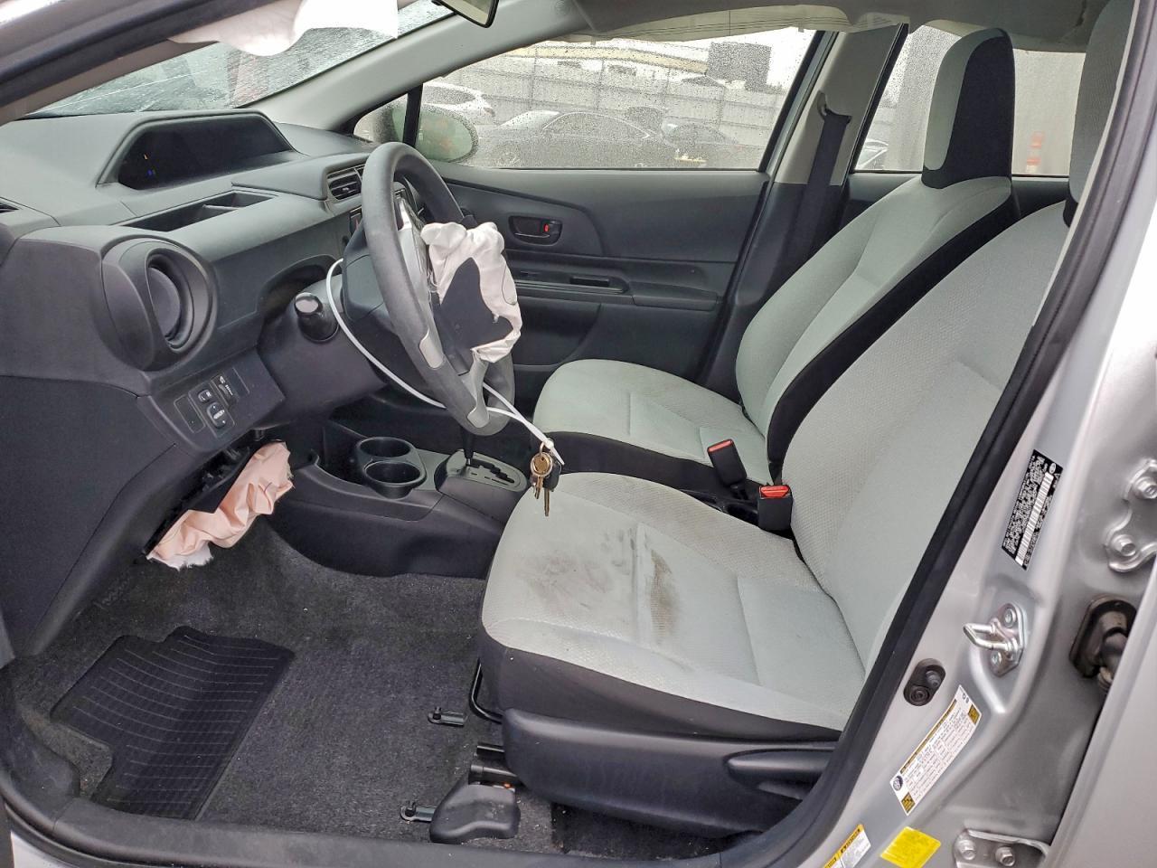 2016 Toyota Prius c