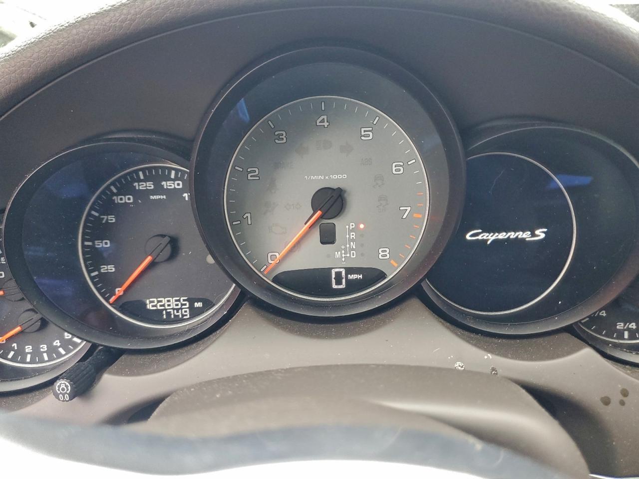 2016 Porsche Cayenne s
