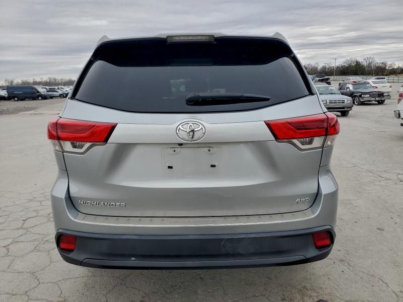 2019 Toyota Highlander le