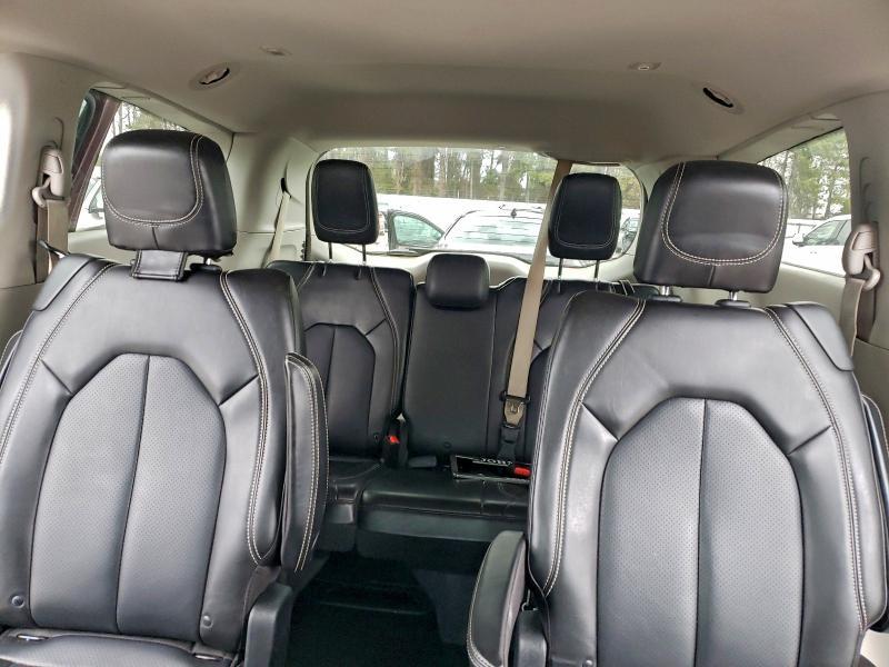 2020 Chrysler Voyager lxi