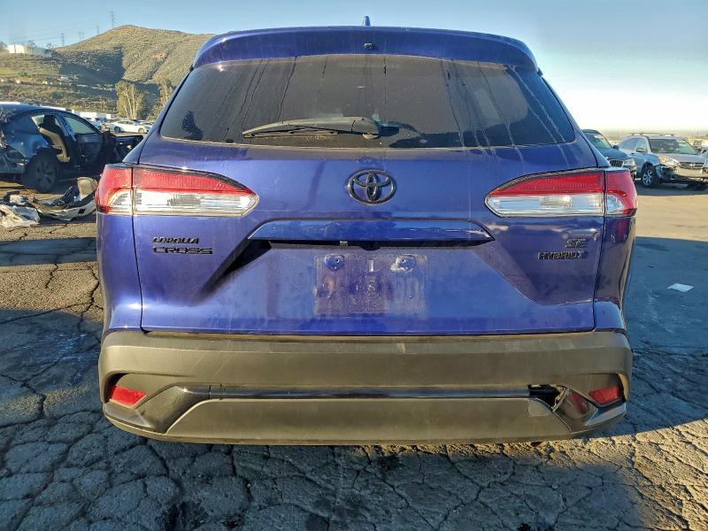 2023 Toyota Corolla Cross le