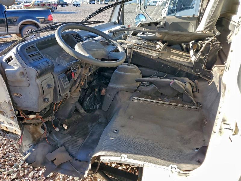 1999 Isuzu NPR