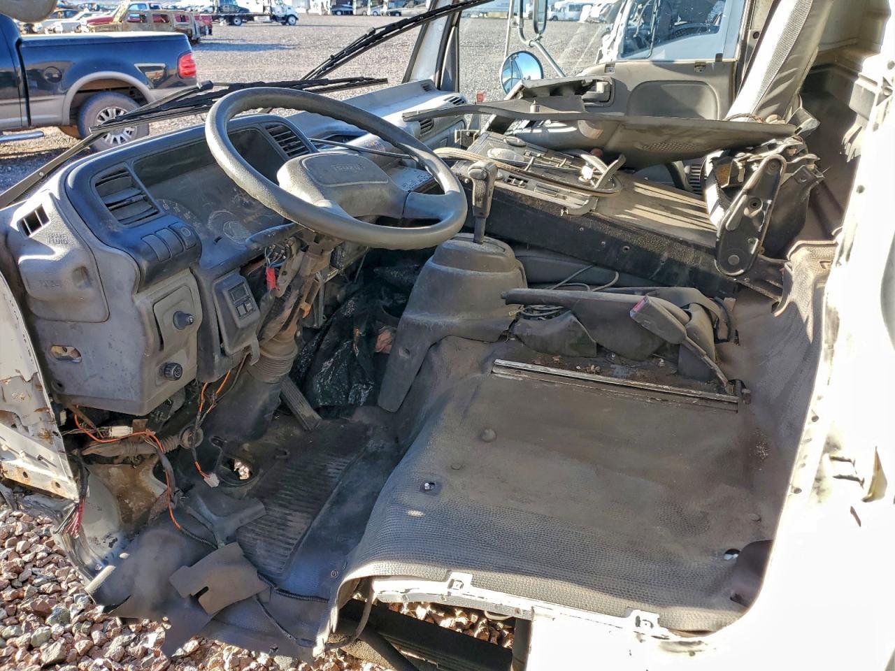 1999 Isuzu NPR
