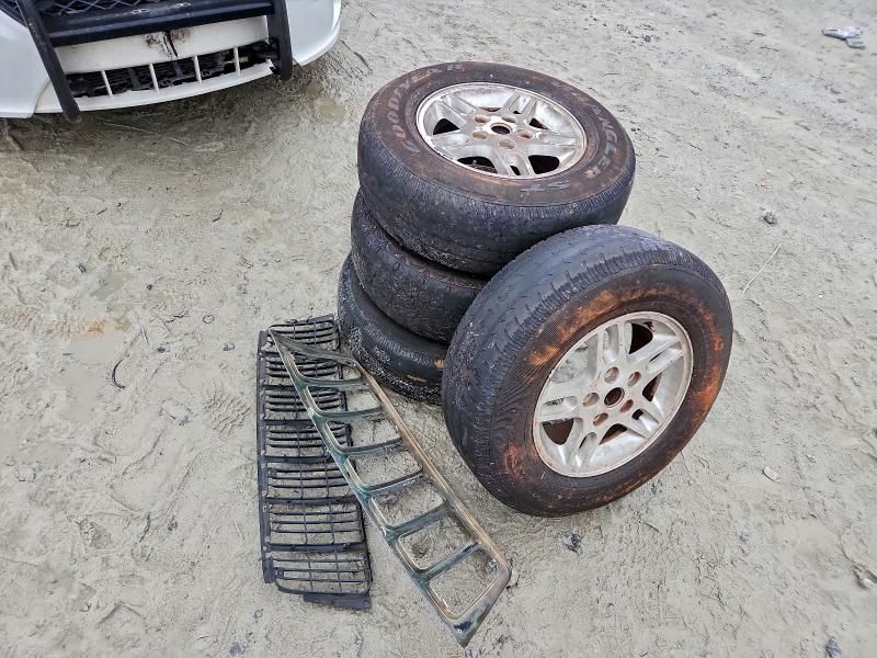 2002 Jeep Grand Cherokee Laredo