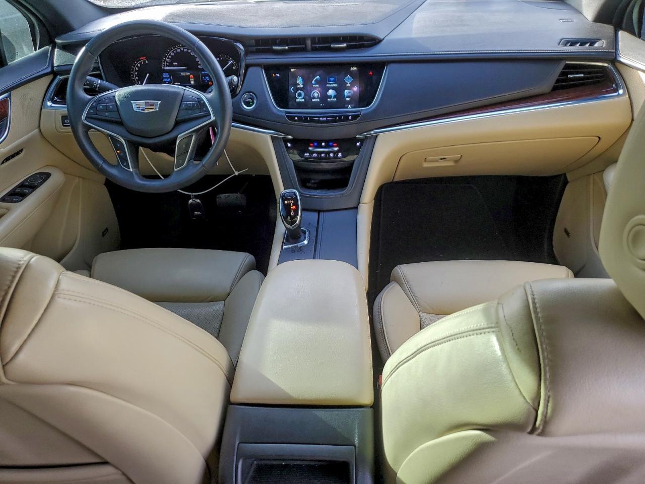 2017 Cadillac XT5 Luxury