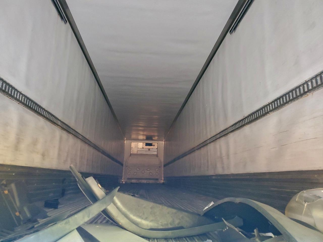 2014 Utility VS2RA Refrigerated Van Trailer