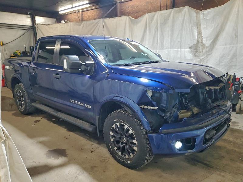 2018 Nissan Titan sv
