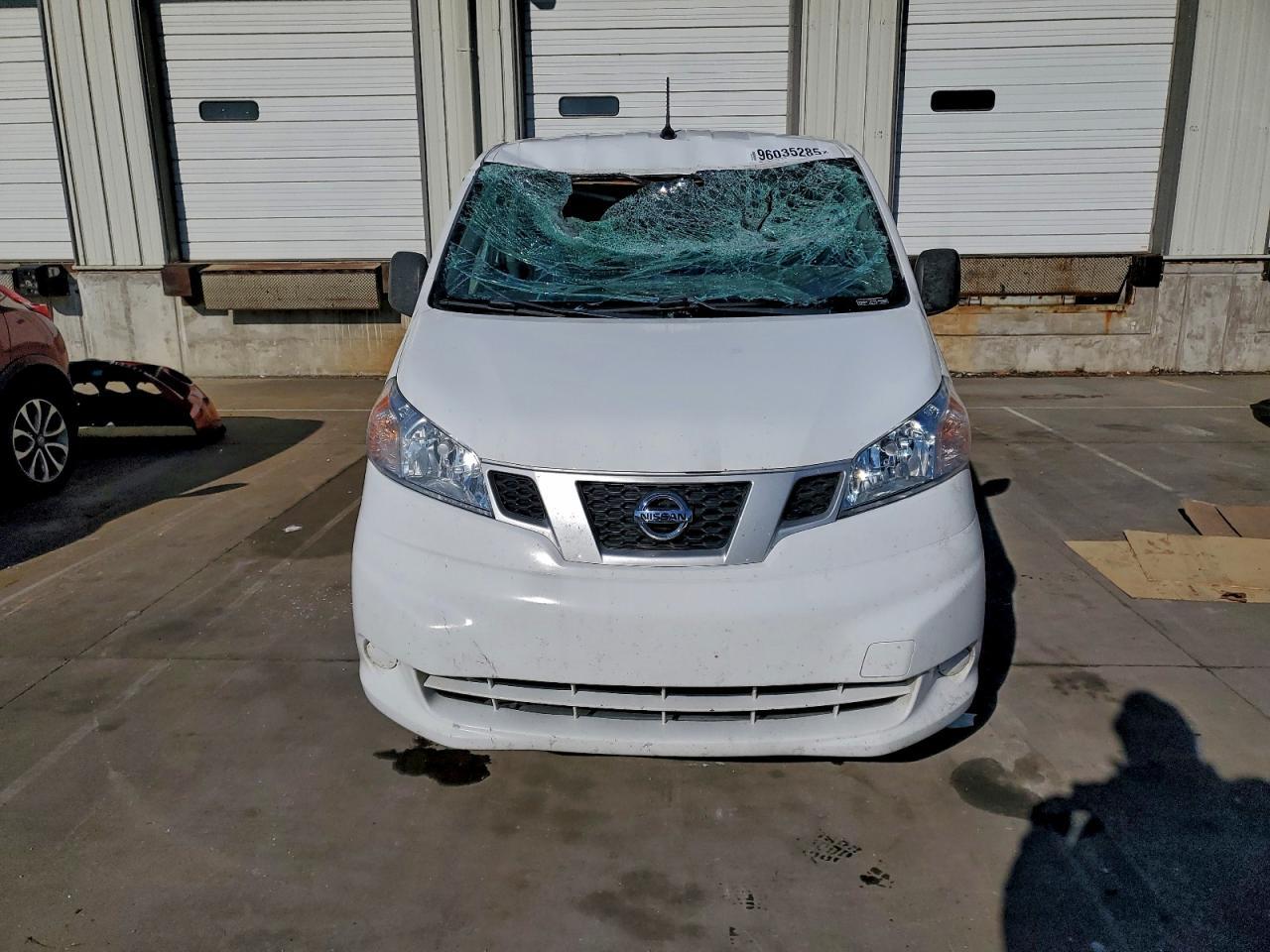 2020 Nissan NV 200