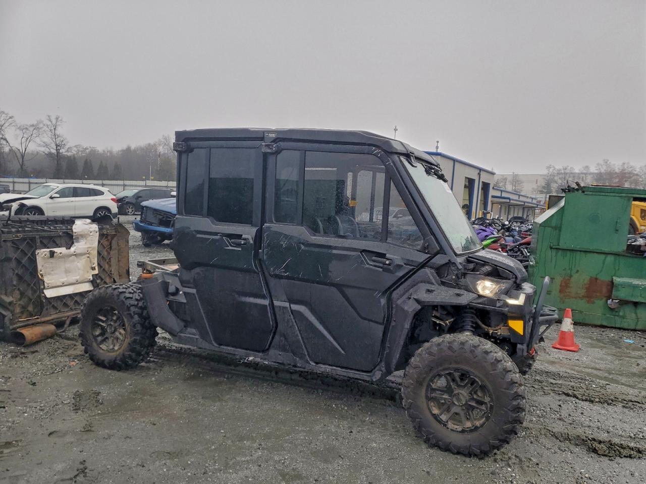 2025 Can-Am Defender Utility Vehicle
