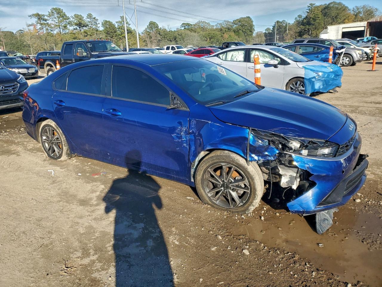 2023 KIA Forte lx
