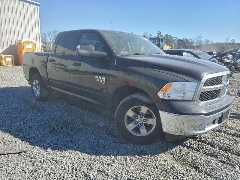 2022 Dodge Ram 1500 Classic slt