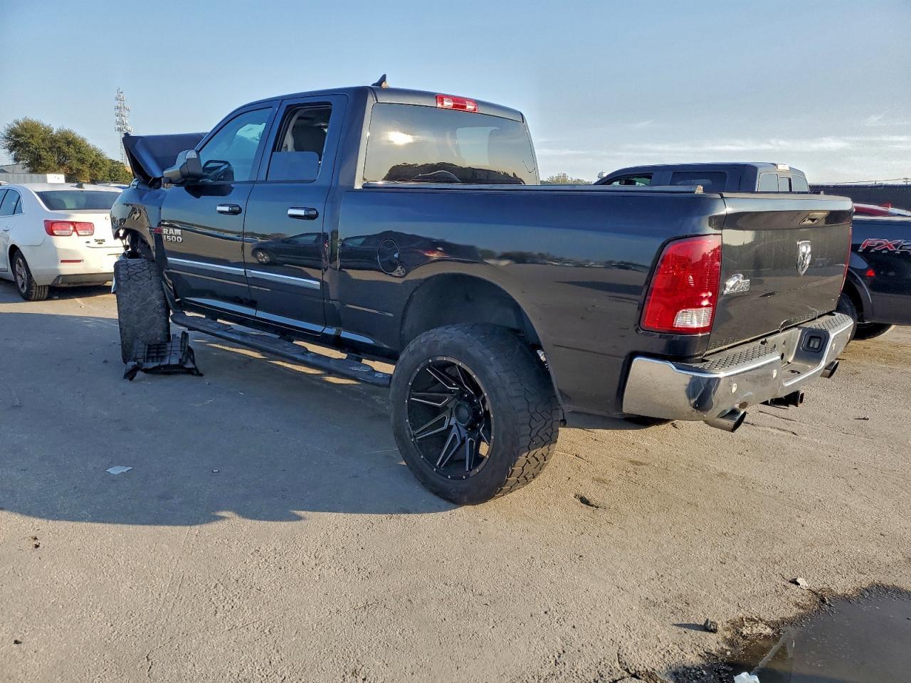 2016 Dodge RAM 1500 SLT