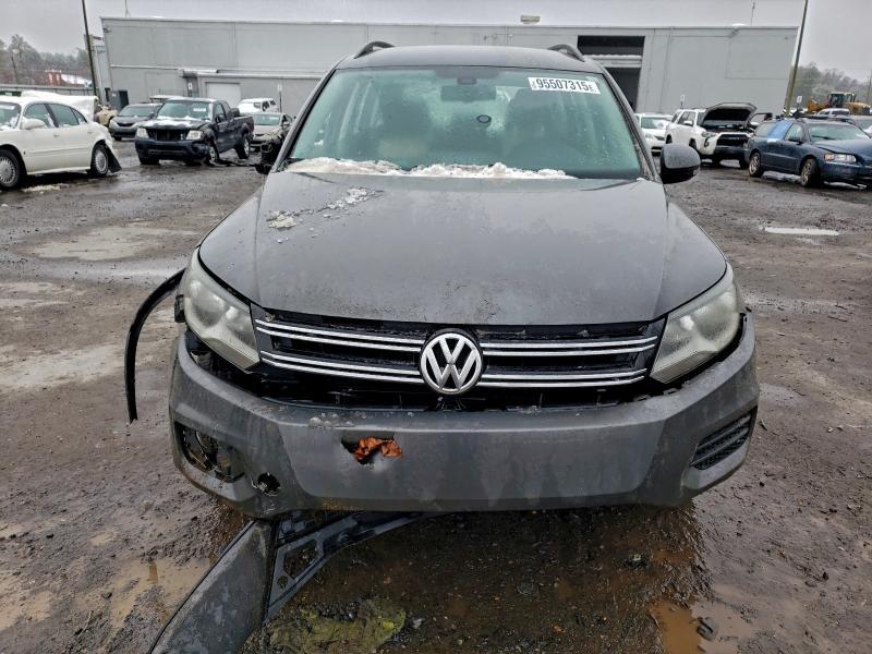 2016 Volkswagen Tiguan s