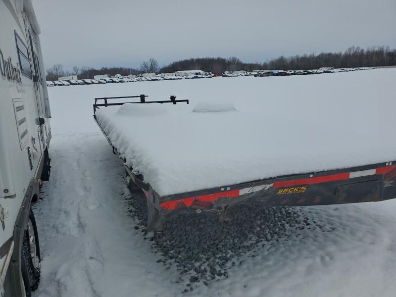 2022 Load Trail Equipment Trailer