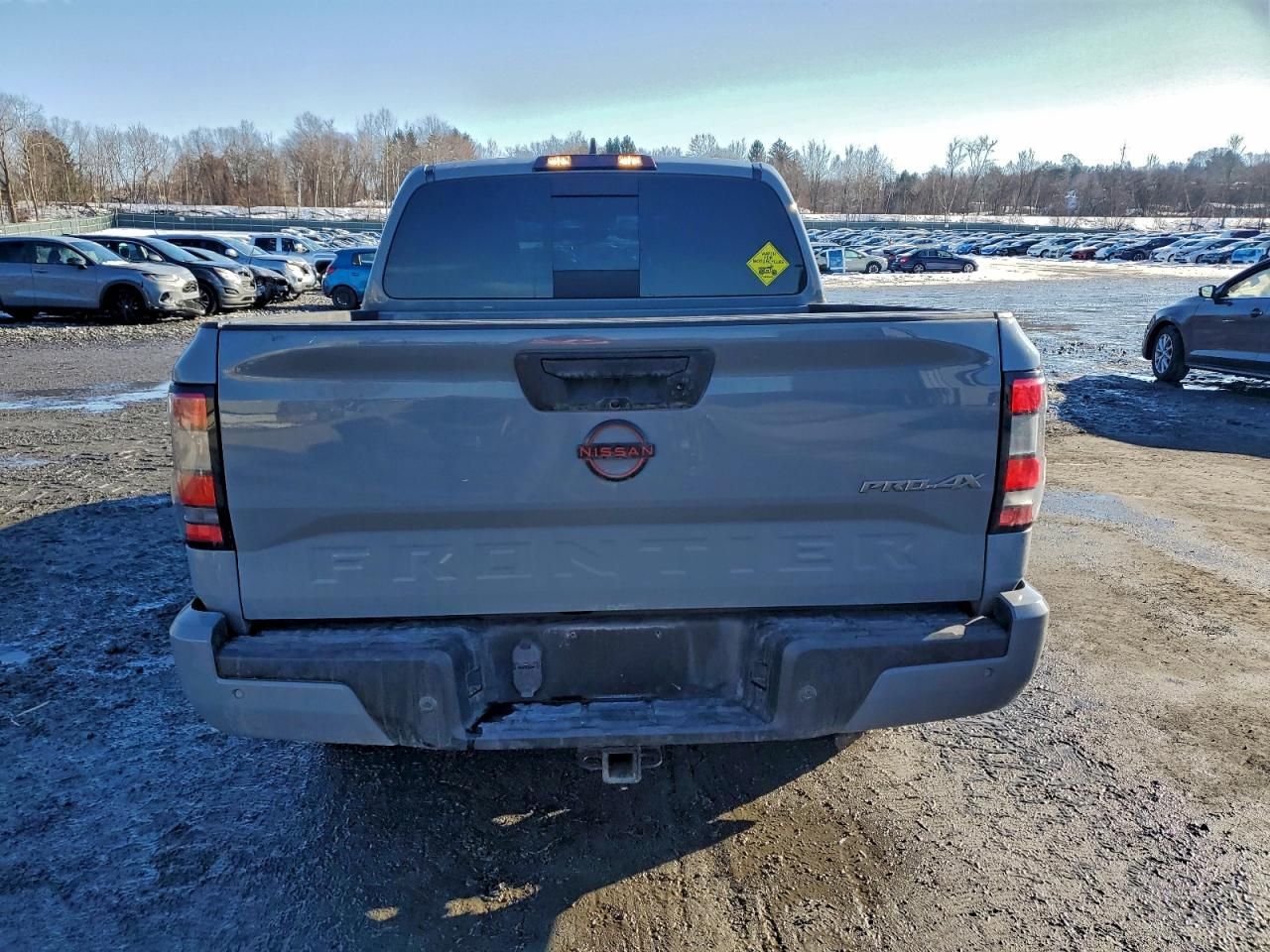 2023 Nissan Frontier s