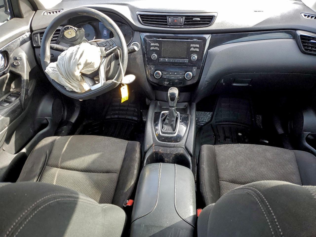 2017 Niss Rogue Sport