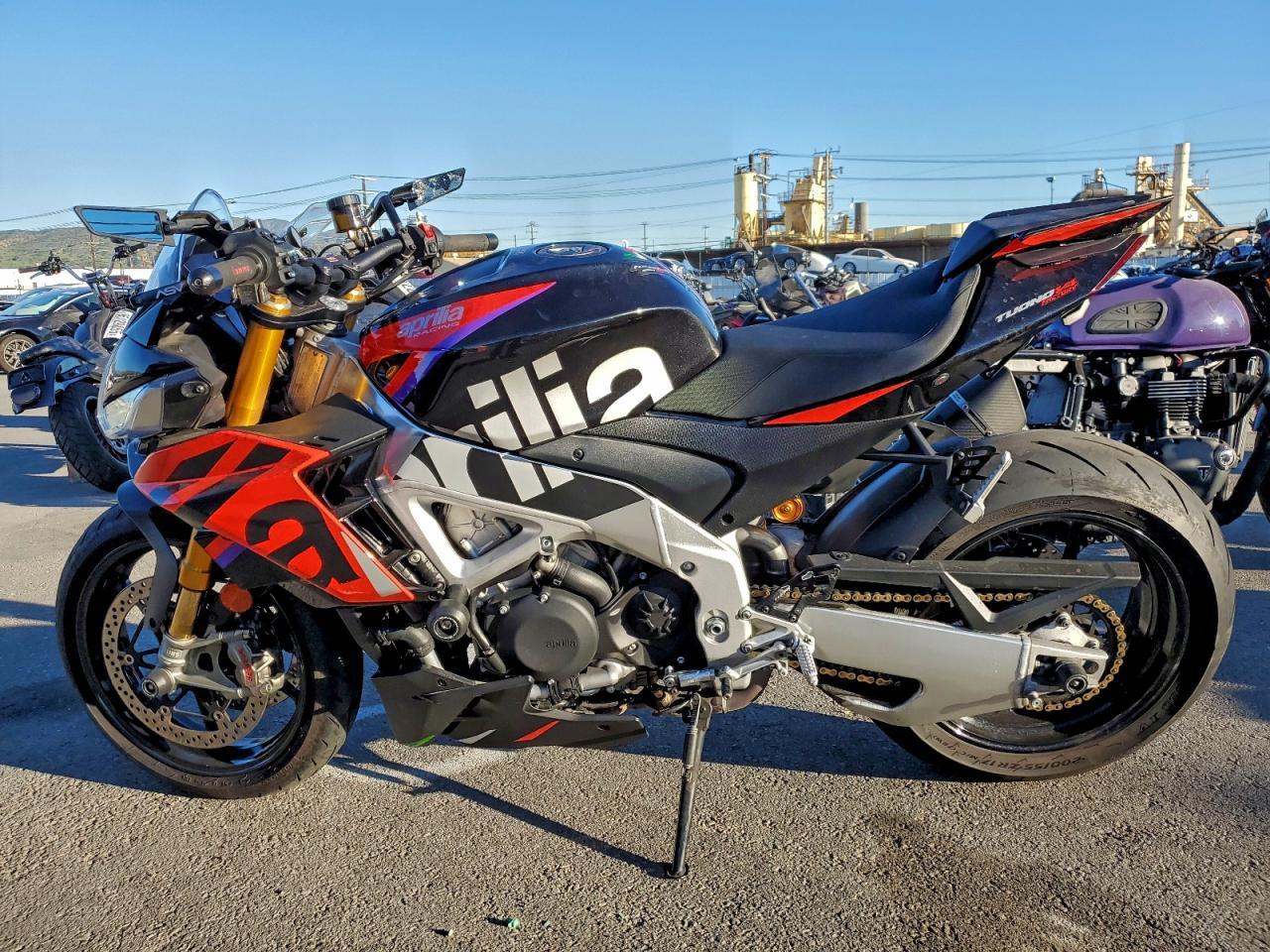 2023 Aprilia Tuono V4 1100 Factory