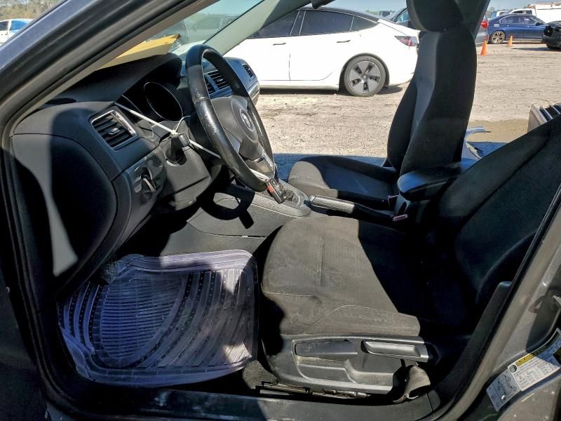 2016 Volkswagen Jetta se