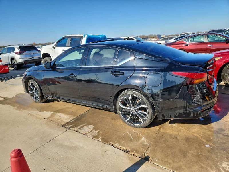 2024 Nissan Altima sr