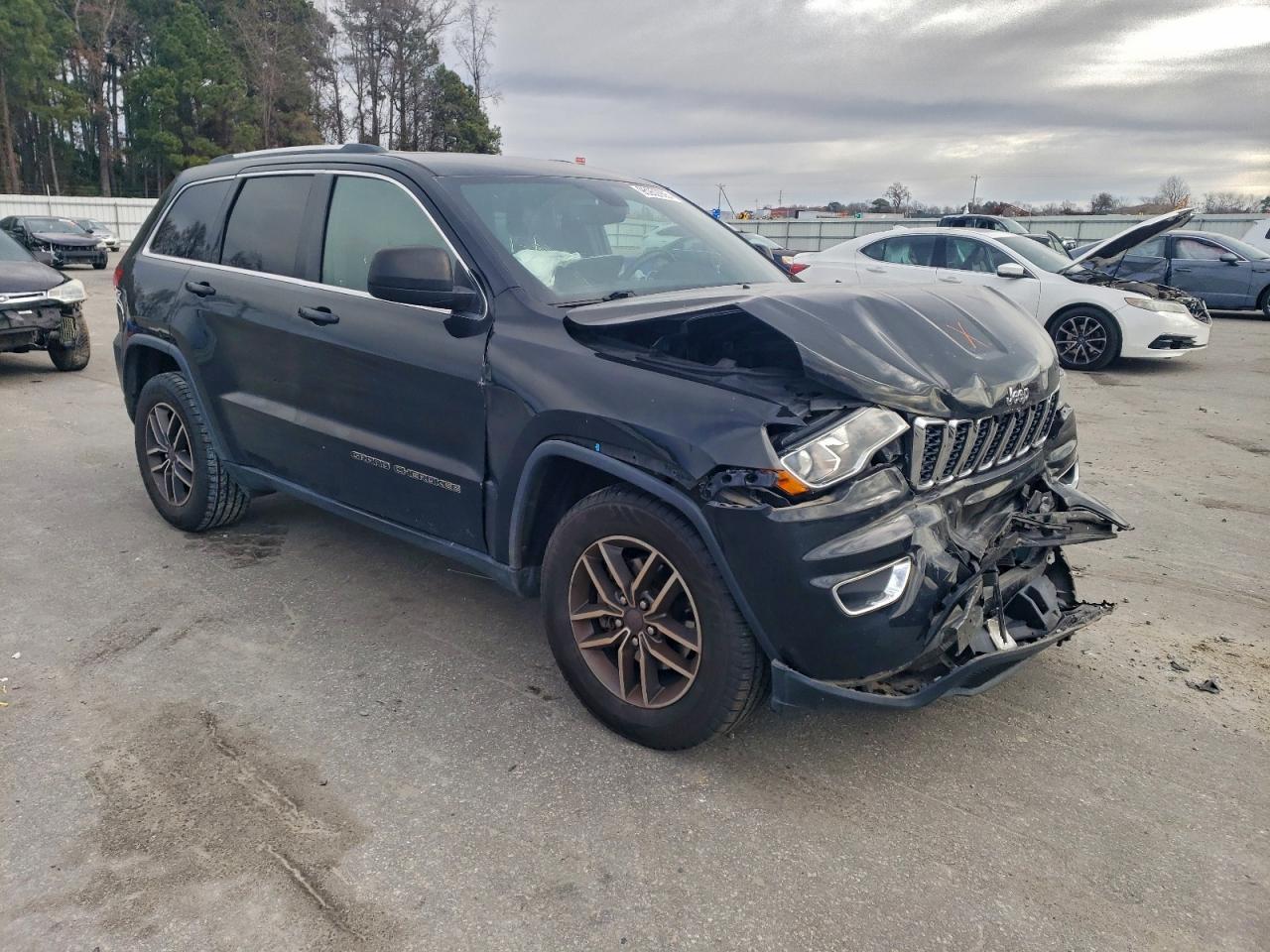 2019 Jeep Grand Cherokee Laredo