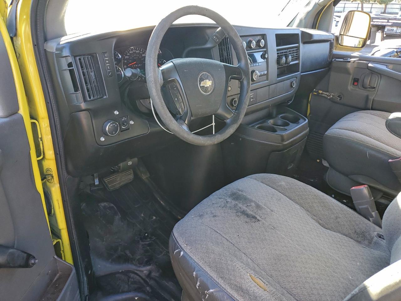2013 Chevrolet Express 2500 Delivery Van