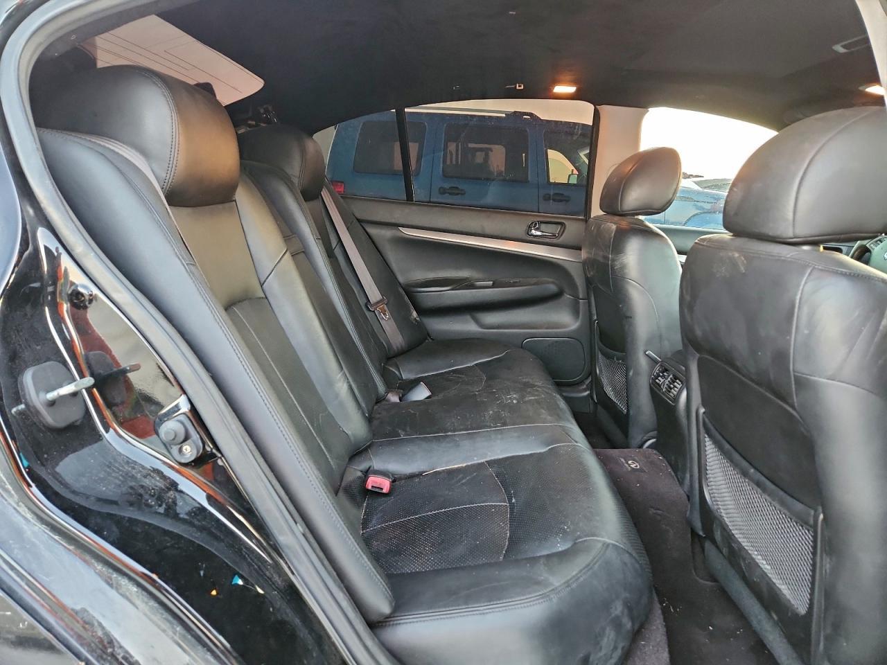 2011 Infinity G25 Sedan x