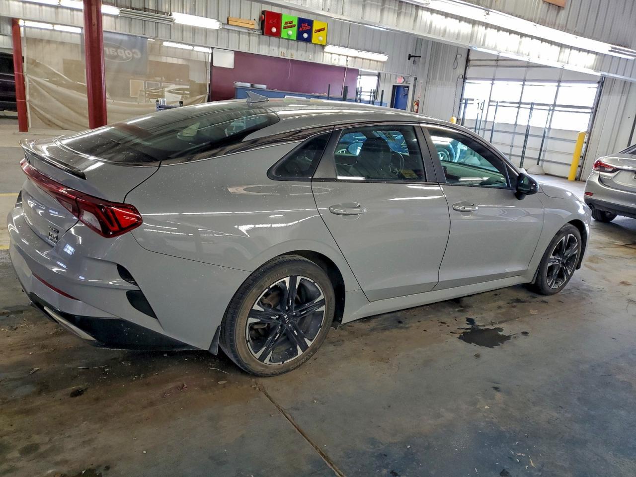 2021 KIA K5 gt Line