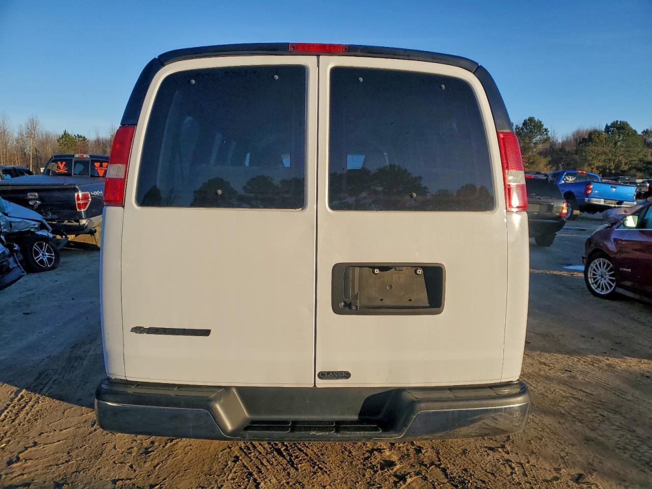 2018 Chevrolet Express G3500 LT
