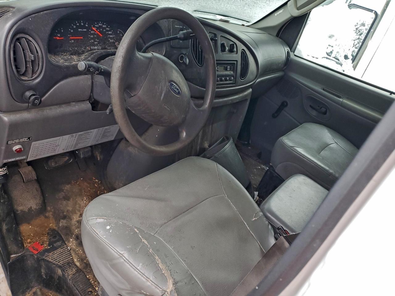 2006 Ford E450 BOX Truck