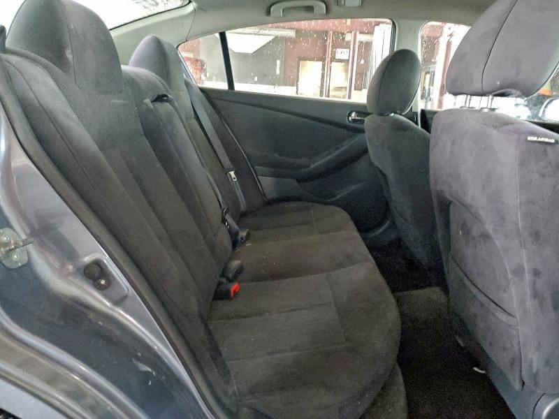 2011 Nissan Altima Base