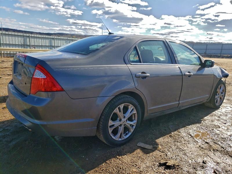 2012 Ford Fusion se