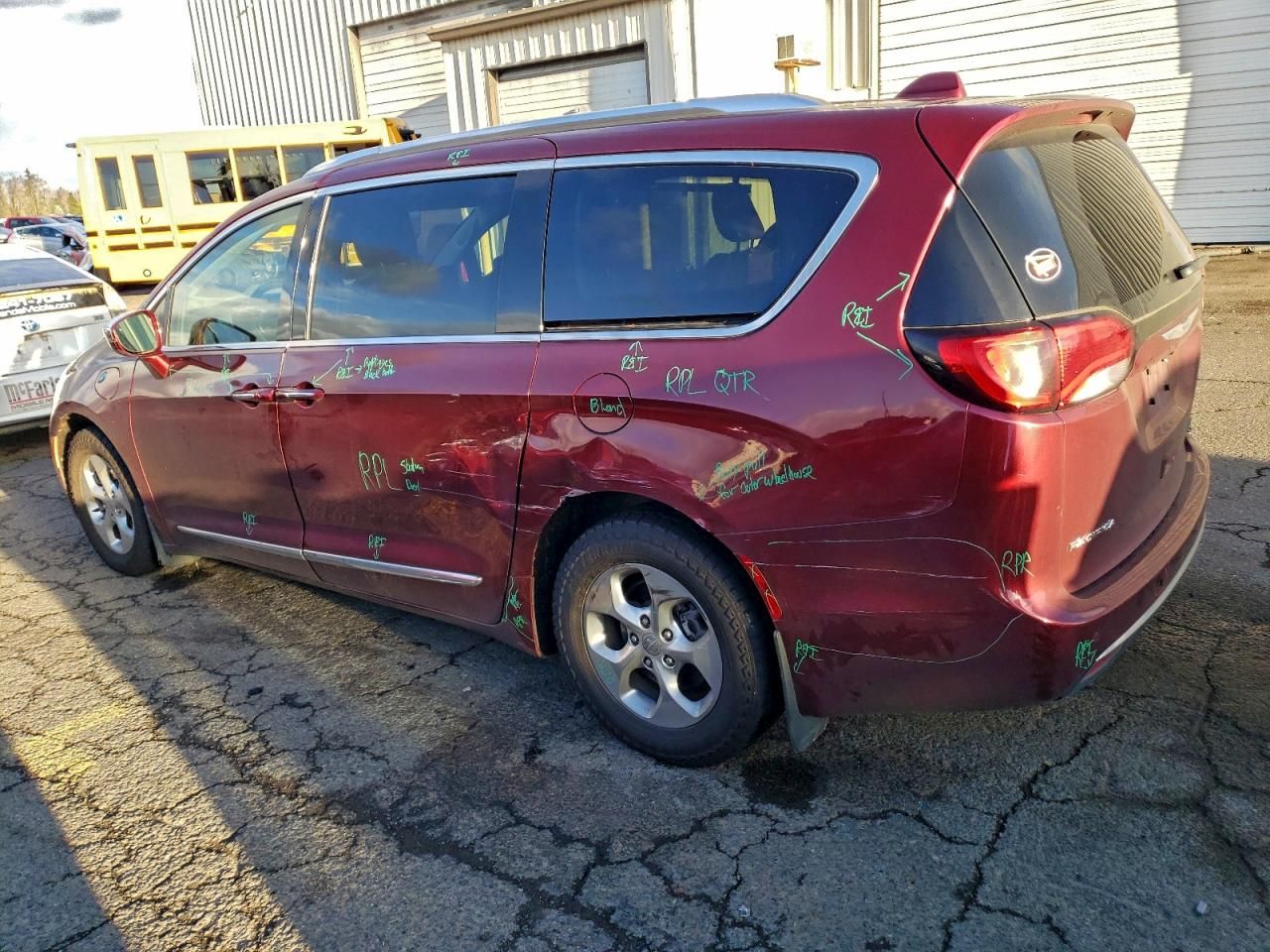 2018 Chrysler Pacifica Hybrid Limited