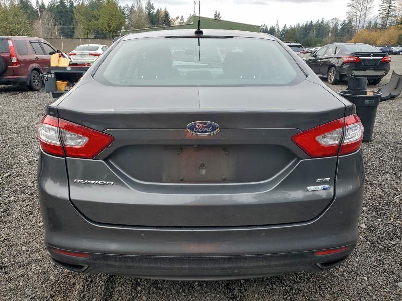 2016 Ford Fusion se