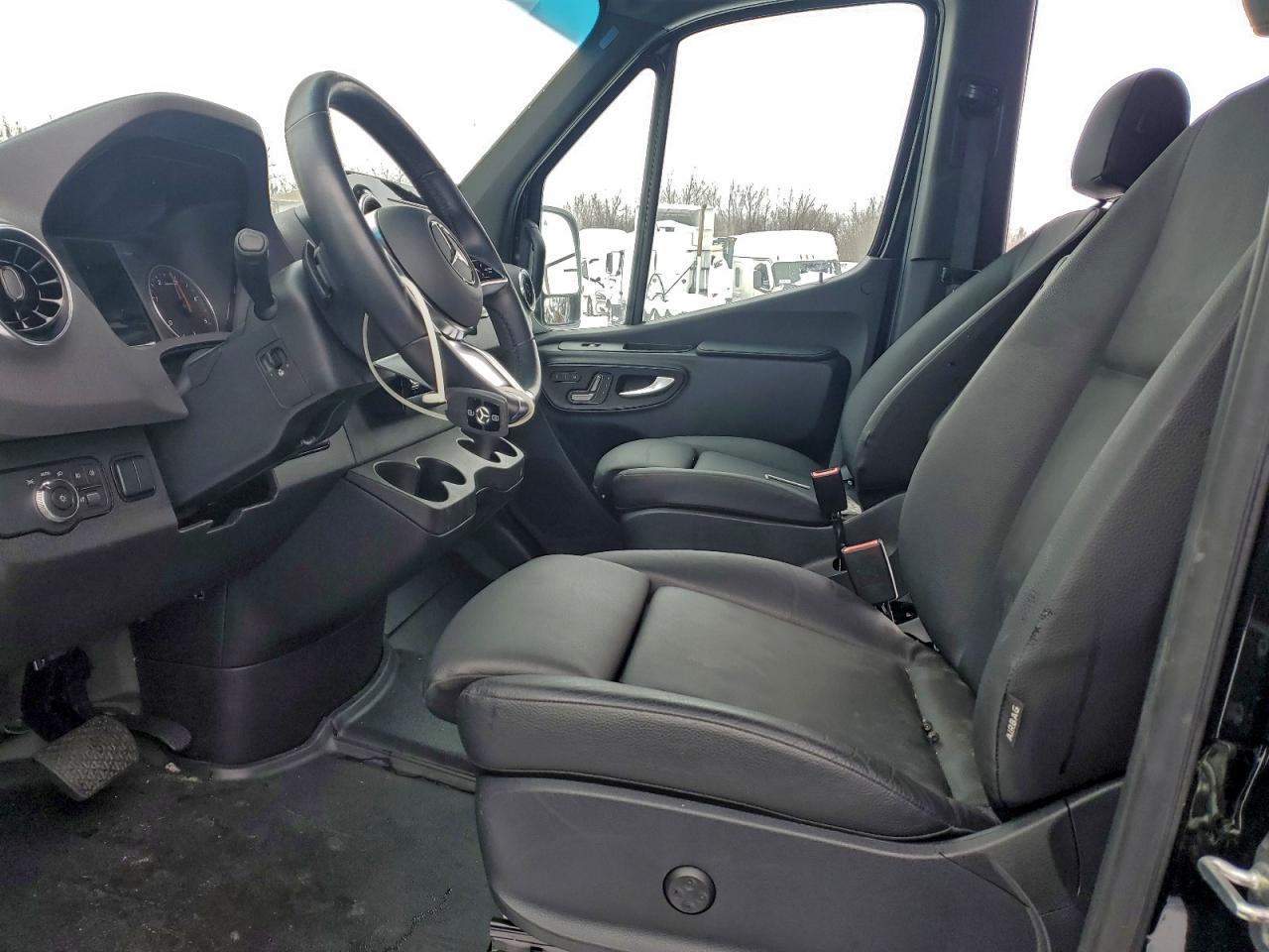 2025 Mercedes-Benz Sprinter 2500 Delivery Van