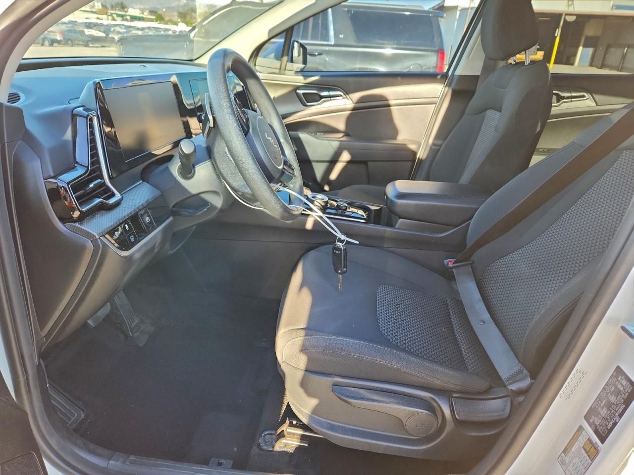 2023 KIA Sportage lx