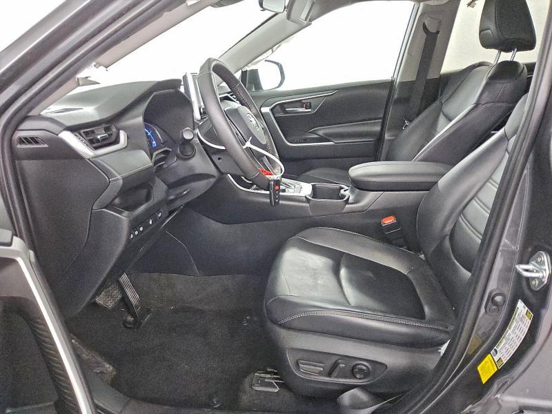 2024 Toyota Rav4 xle Premium