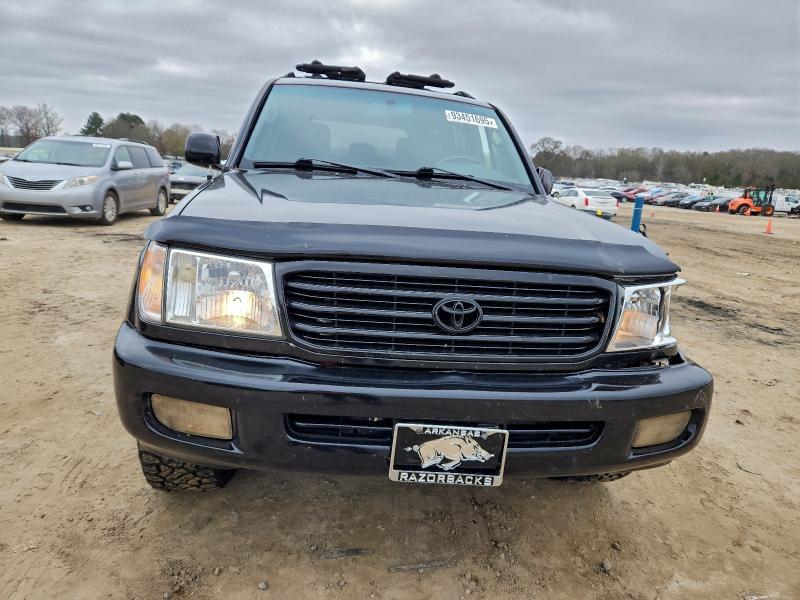 1999 Toyota Land Cruiser Base