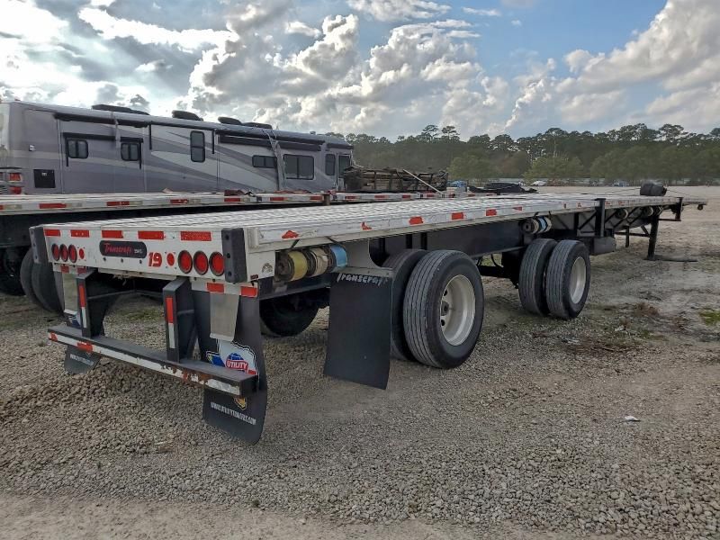 2017 Transcraft Flatbed Trailer