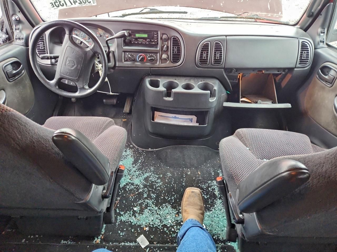 2001 Dodge Ram Wagon B3500